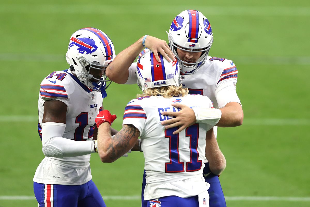 Bills hang on in sloppy 27-17 win over Chargers