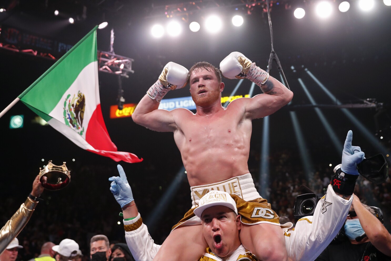 Boxing's Top 10 Pound For Pound Rankings: Canelo Is King - Trainwreck ...